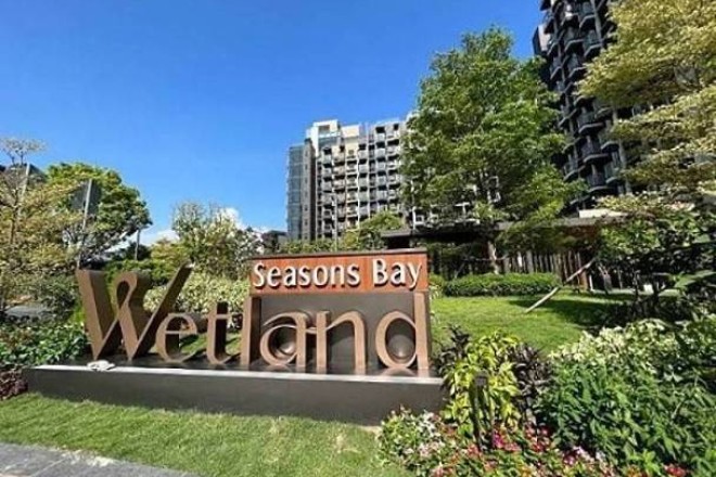 Wetland seasons bay